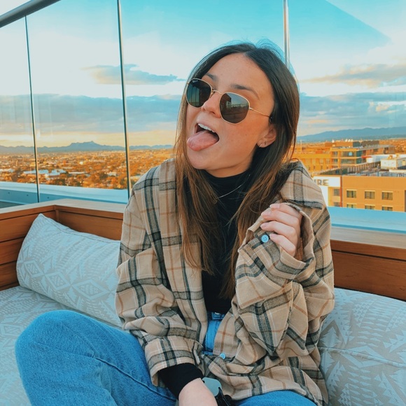 Meet your Posher, Blake - Picture 1 of 1